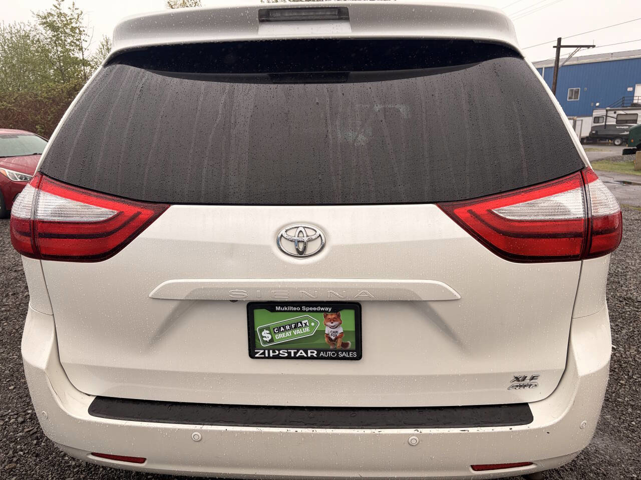 Used 2015 Toyota Sienna XLE w/ XLE Navigation Package AWD/4WD image 4