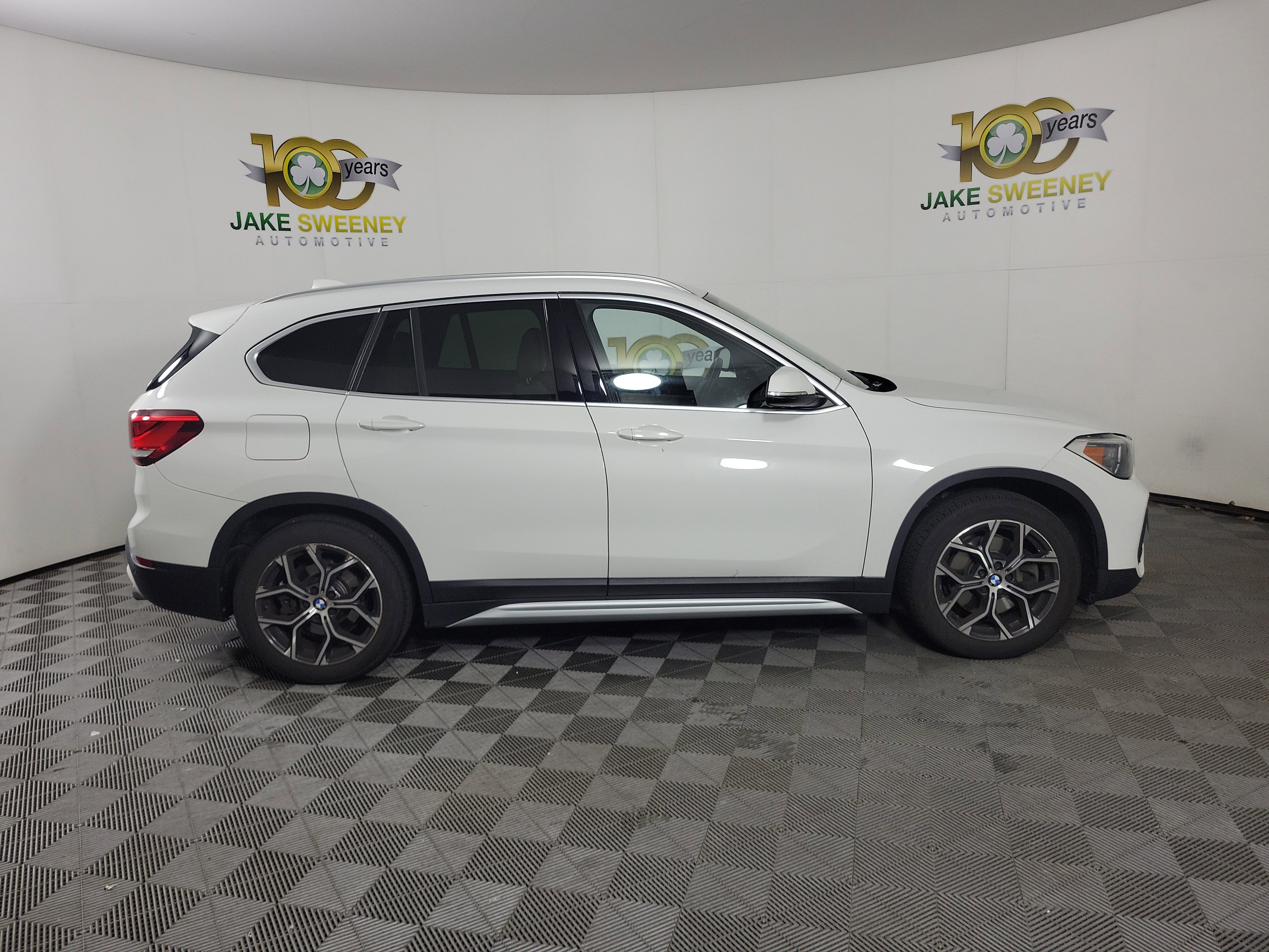 Used 2020 BMW X1 xDrive28i w/ Premium Package AWD/4WD image 4