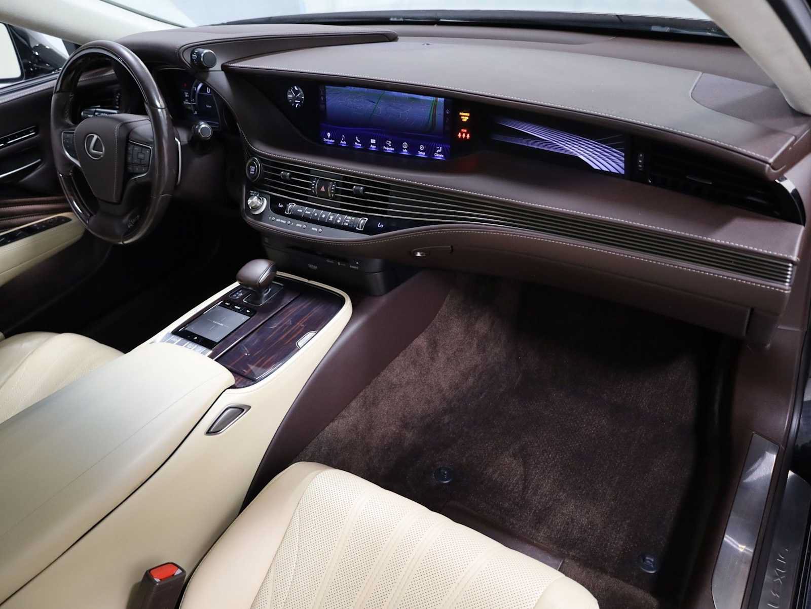 Used 2018 Lexus LS 500 w/ Interior Upgrade Package RWD image 6