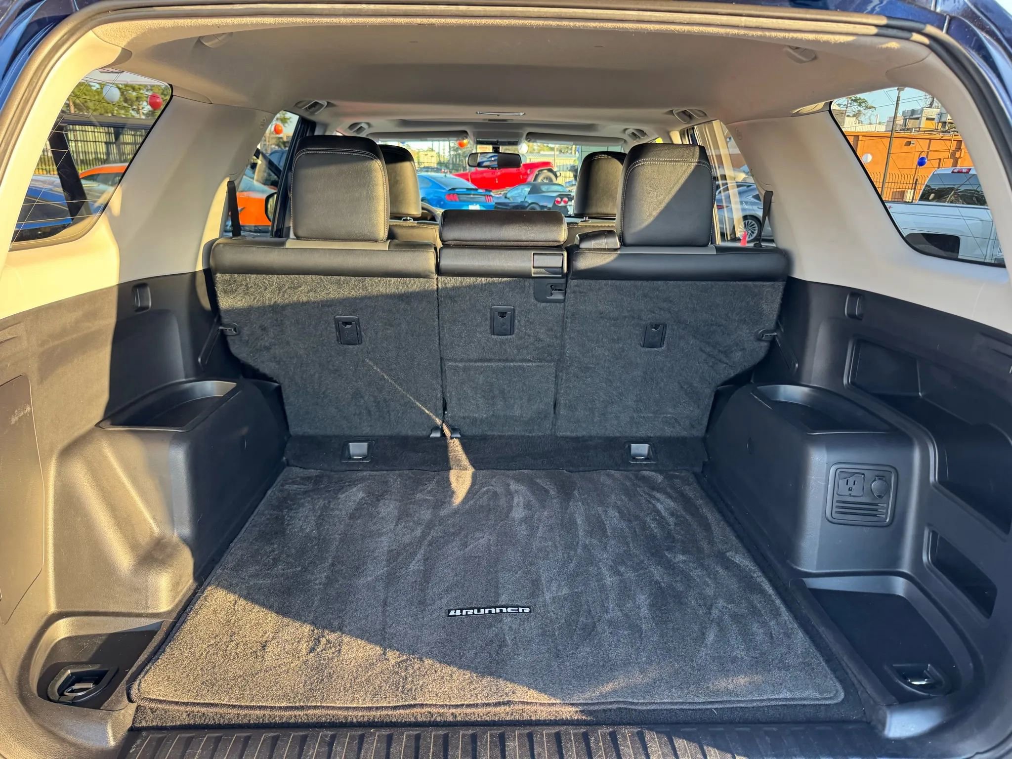 Used 2016 Toyota 4Runner SR5 Premium image 39