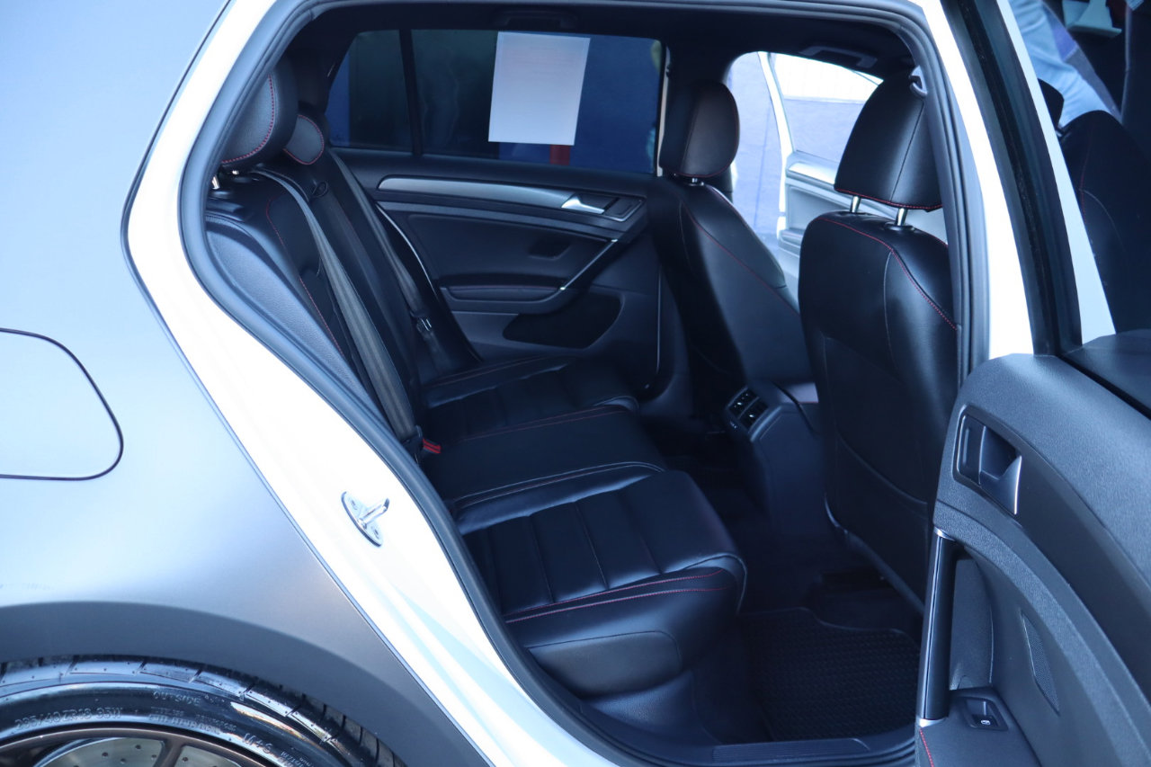 Used 2021 Volkswagen GTI Autobahn image 33