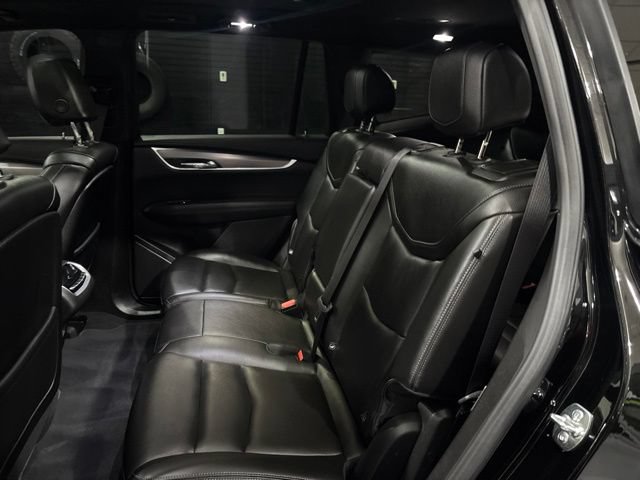 Certified 2025 Cadillac XT6 Luxury FWD image 17