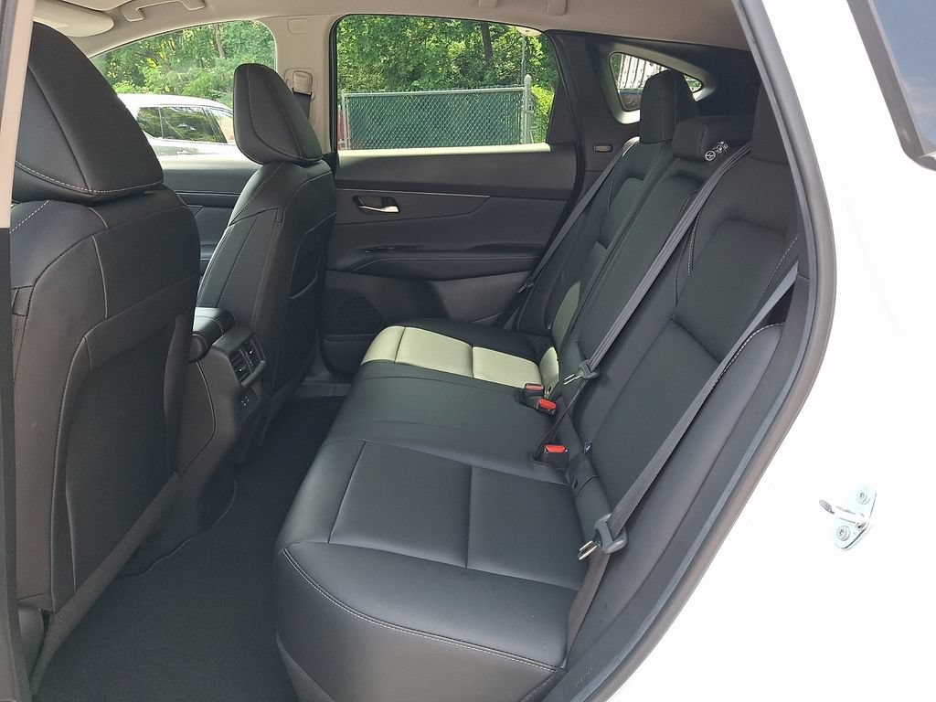 Certified 2025 Nissan Murano SV AWD/4WD image 11