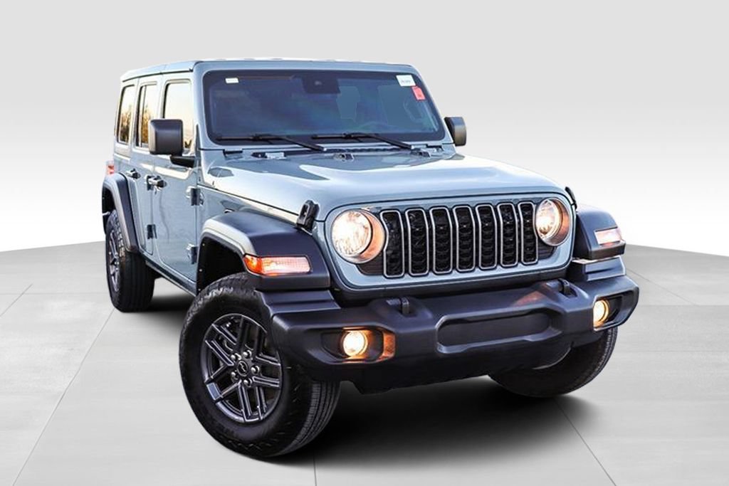 Used 2025 Jeep Wrangler Unlimited Sport AWD/4WD image 2