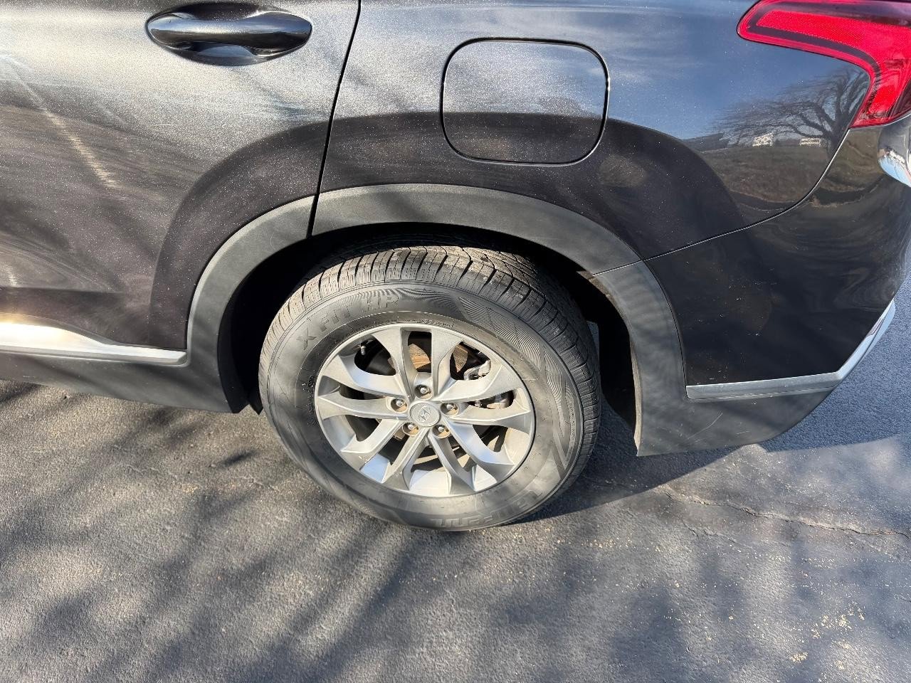 Used 2020 Hyundai Santa Fe SEL image 6