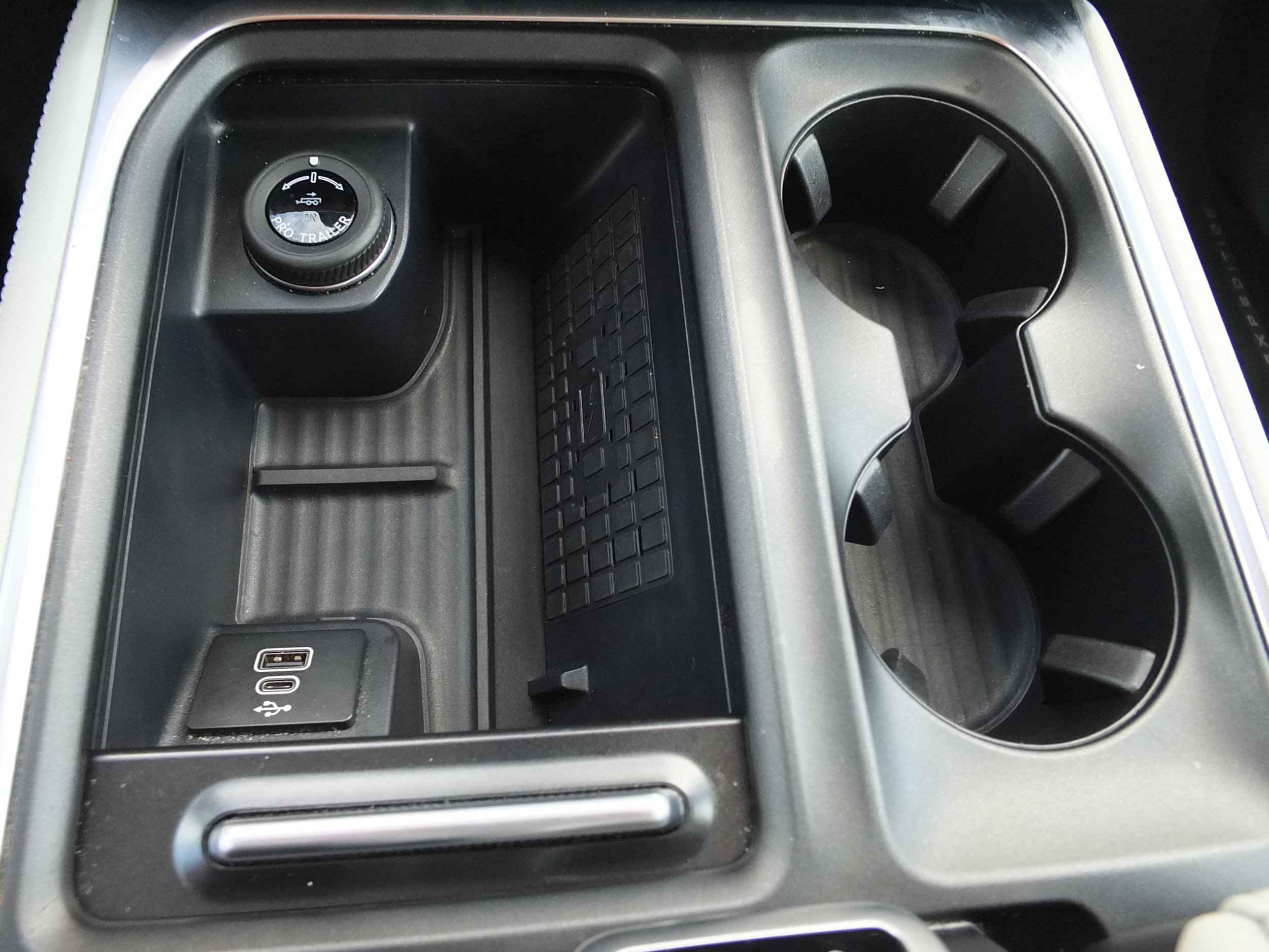 Used 2025 Ford Expedition Platinum w/ Driver's Package AWD/4WD image 28
