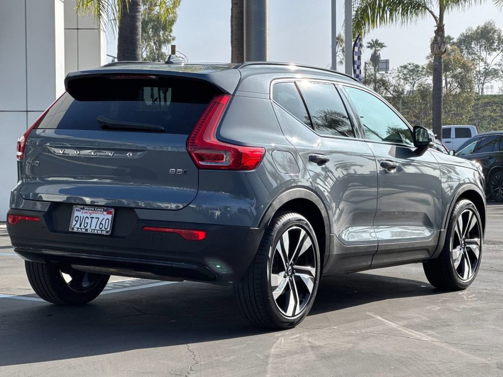 Certified 2023 Volvo XC40 B5 Ultimate w/ Climate Package image 5