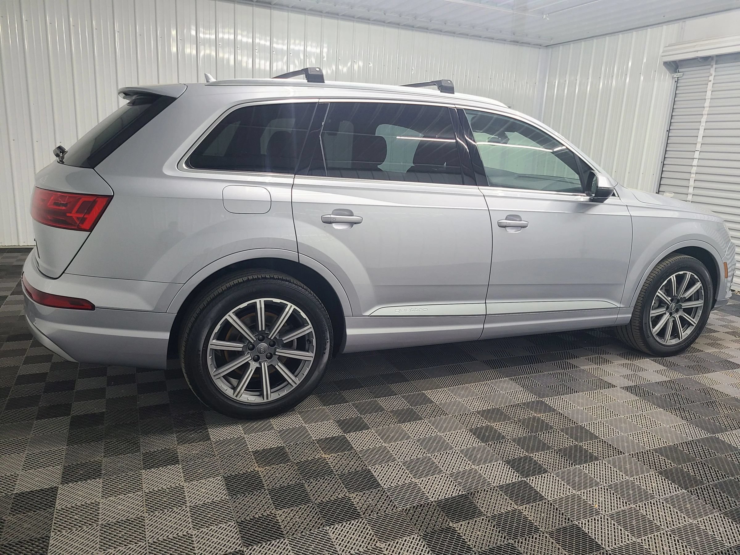 Used 2019 Audi Q7 3.0T Premium w/ Convenience Package AWD/4WD image 12