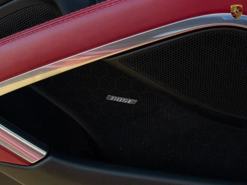 Used 2018 Porsche 718 Cayman RWD image 14