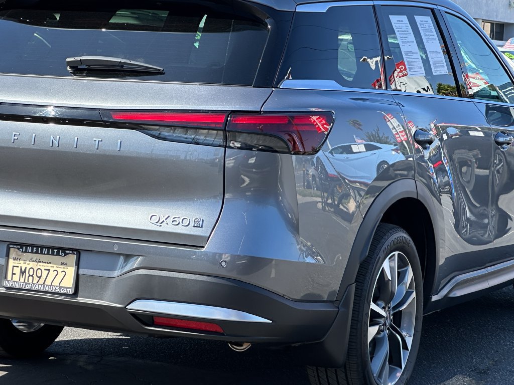 Used 2026 INFINITI QX60 Pure w/ Cargo Package AWD/4WD image 7