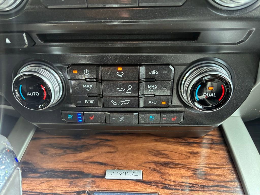 Used 2018 Ford F150 Lariat w/ Equipment Group 502A Luxury image 19