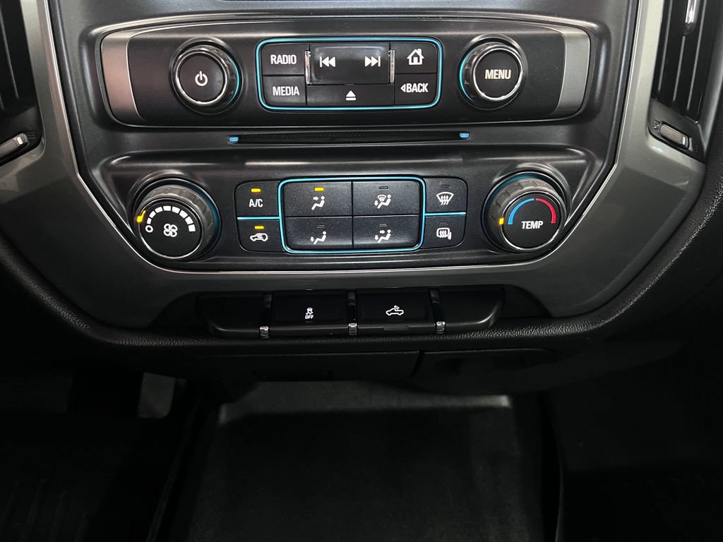 Used 2015 Chevrolet Silverado 3500 LT AWD/4WD image 16