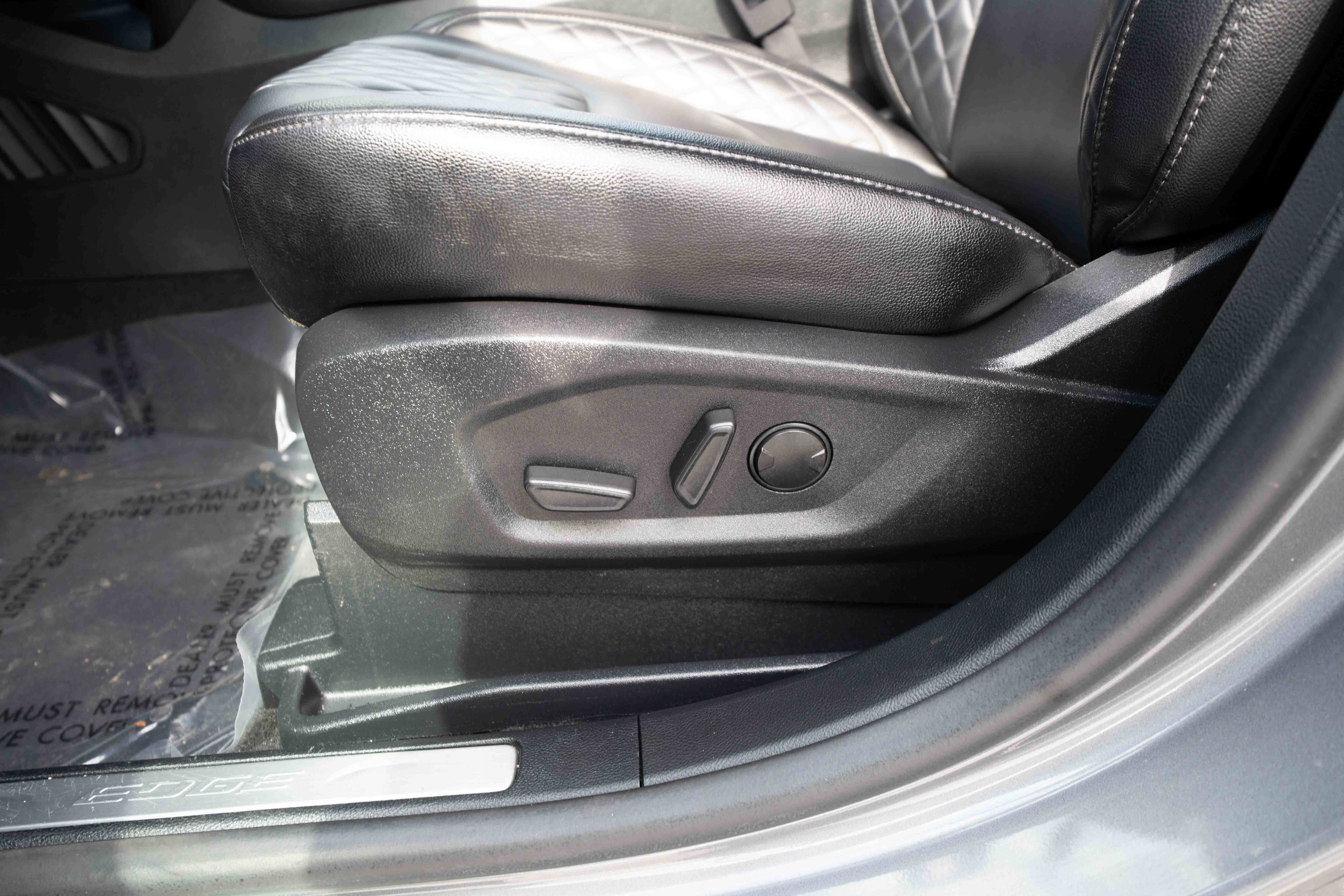 Used 2024 Ford Edge Titanium AWD/4WD image 12