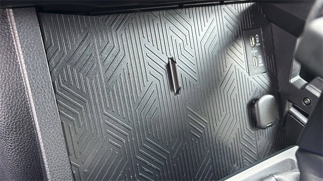 Used 2025 Toyota Tacoma TRD Sport image 18