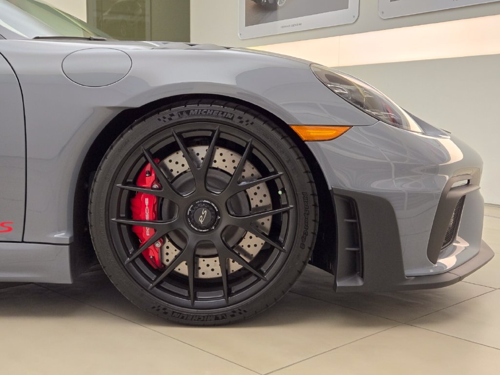 Used 2025 Porsche 718 Boxster Spyder RS RWD image 9