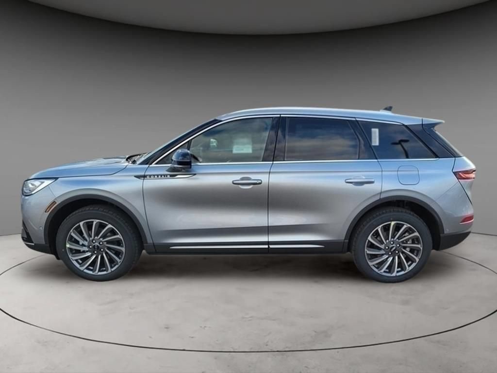 New 2024 Lincoln Corsair Reserve FWD image 8