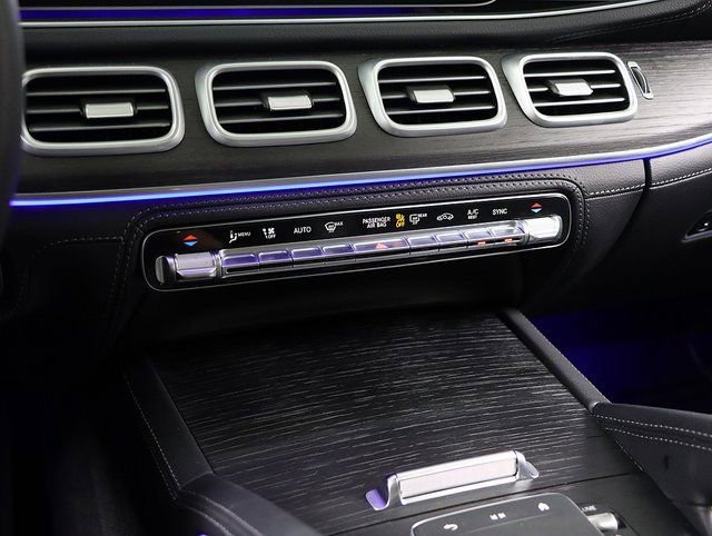 Certified 2025 Mercedes-Benz GLE 450 4MATIC image 25