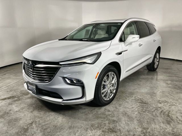 Certified 2022 Buick Enclave Premium w/ Experience Buick Package AWD/4WD image 4