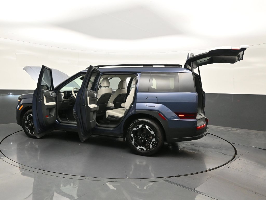 Used 2025 Hyundai Santa Fe SEL FWD image 34