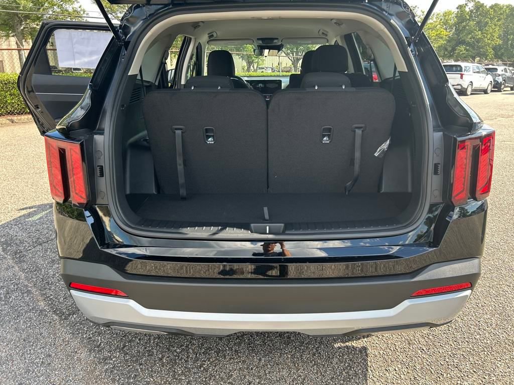 New 2026 Kia Sorento LX FWD image 27