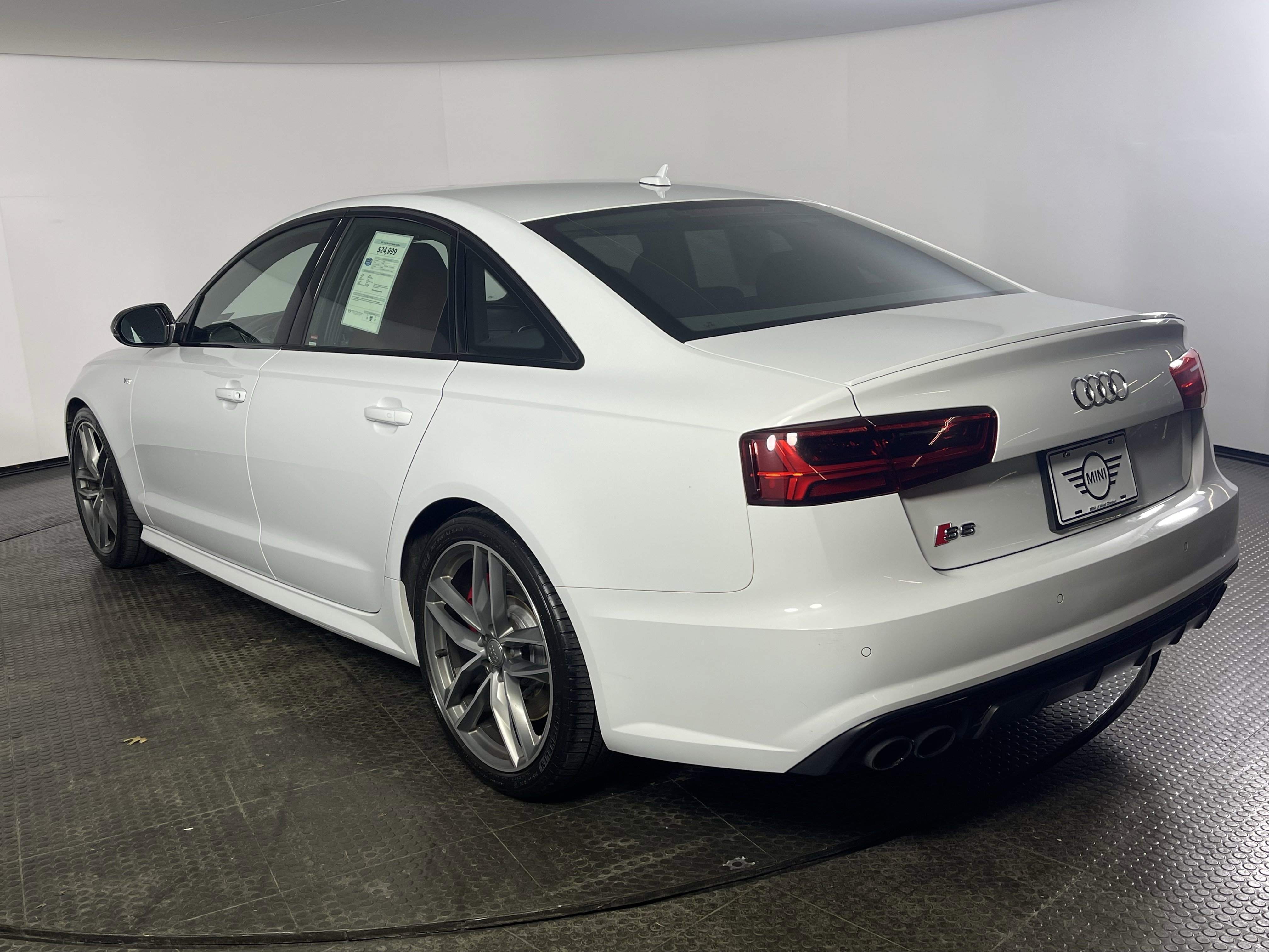 Used 2017 Audi S6 Prestige w/ S6 Sport Package image 6