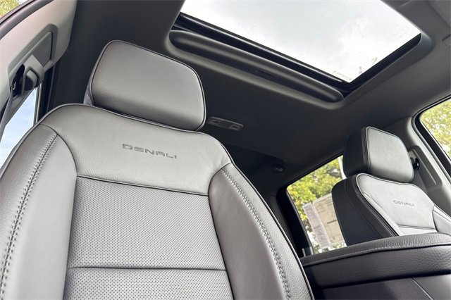New 2026 GMC Sierra 2500 Denali w/ Denali Reserve Package image 18