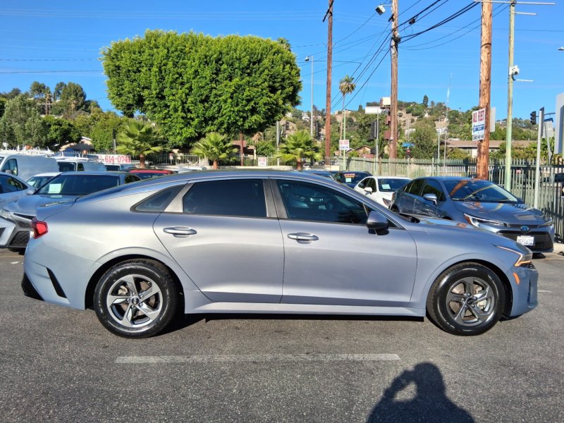 Used 2021 Kia K5 LXS FWD image 4