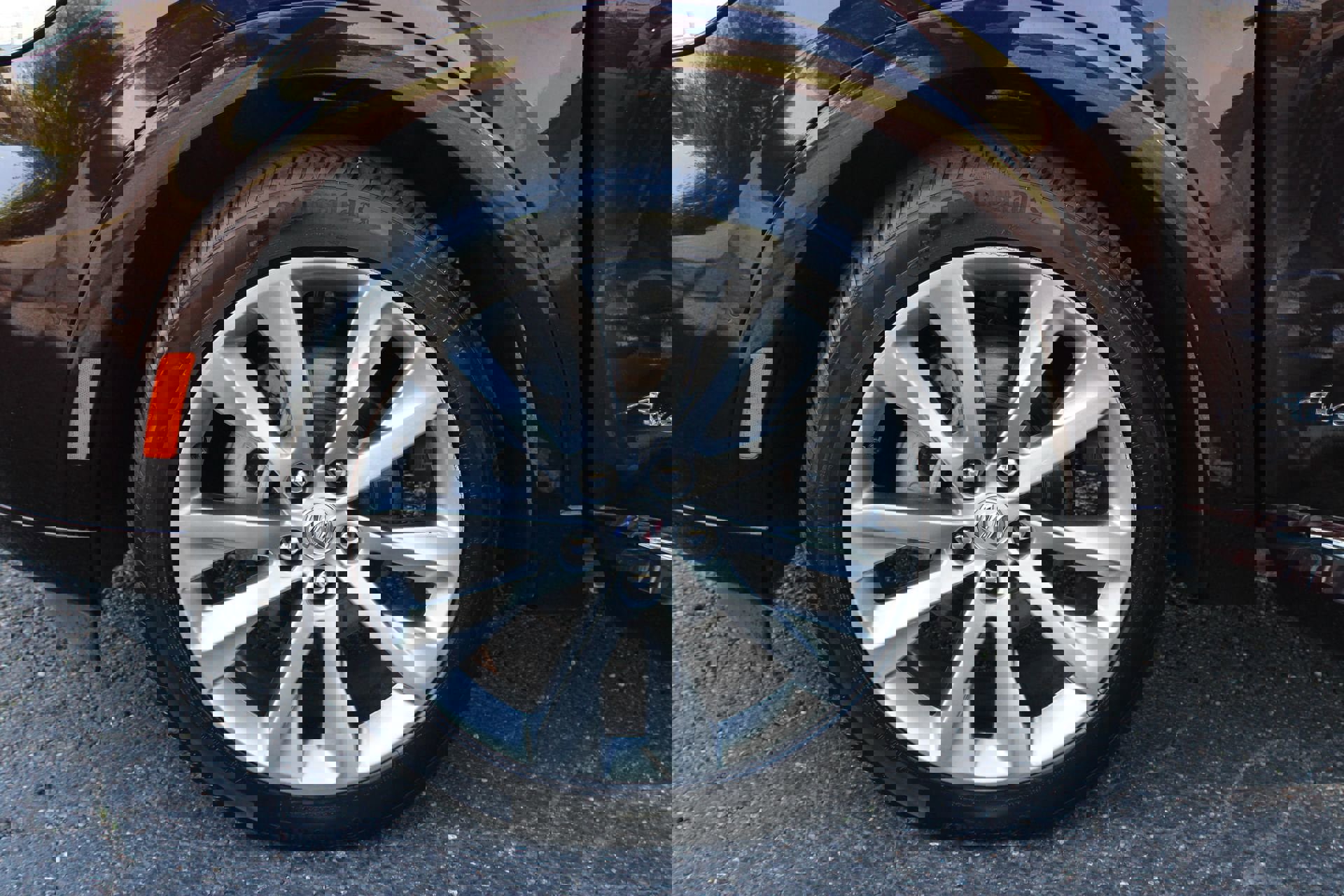 Used 2023 Buick Envision Avenir AWD/4WD image 11