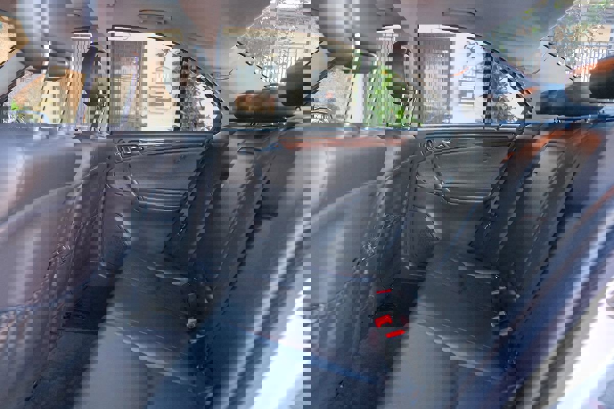 Used 2002 Mercedes-Benz C 320 Sedan image 31