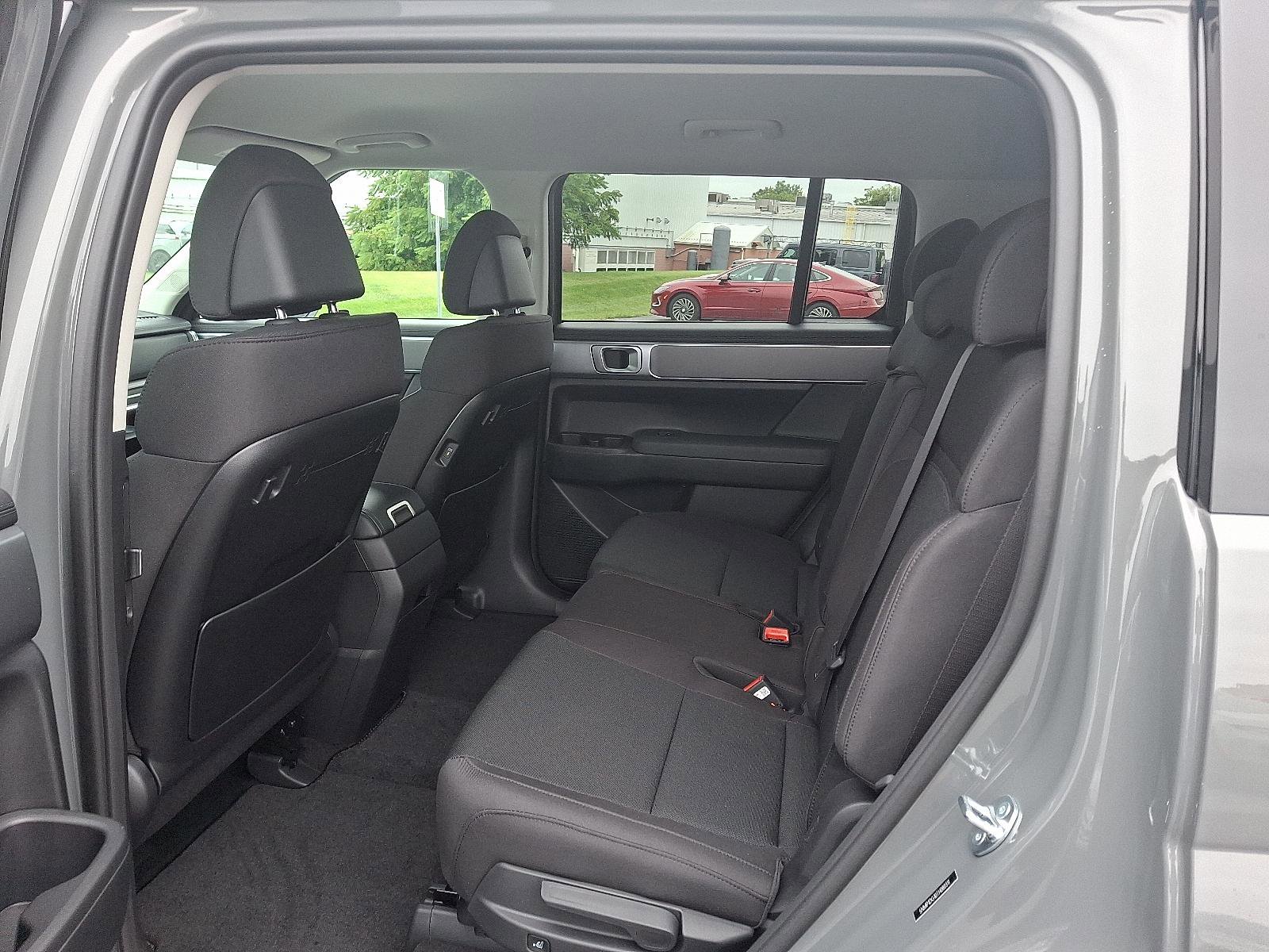 New 2026 Hyundai Santa Fe SE image 6