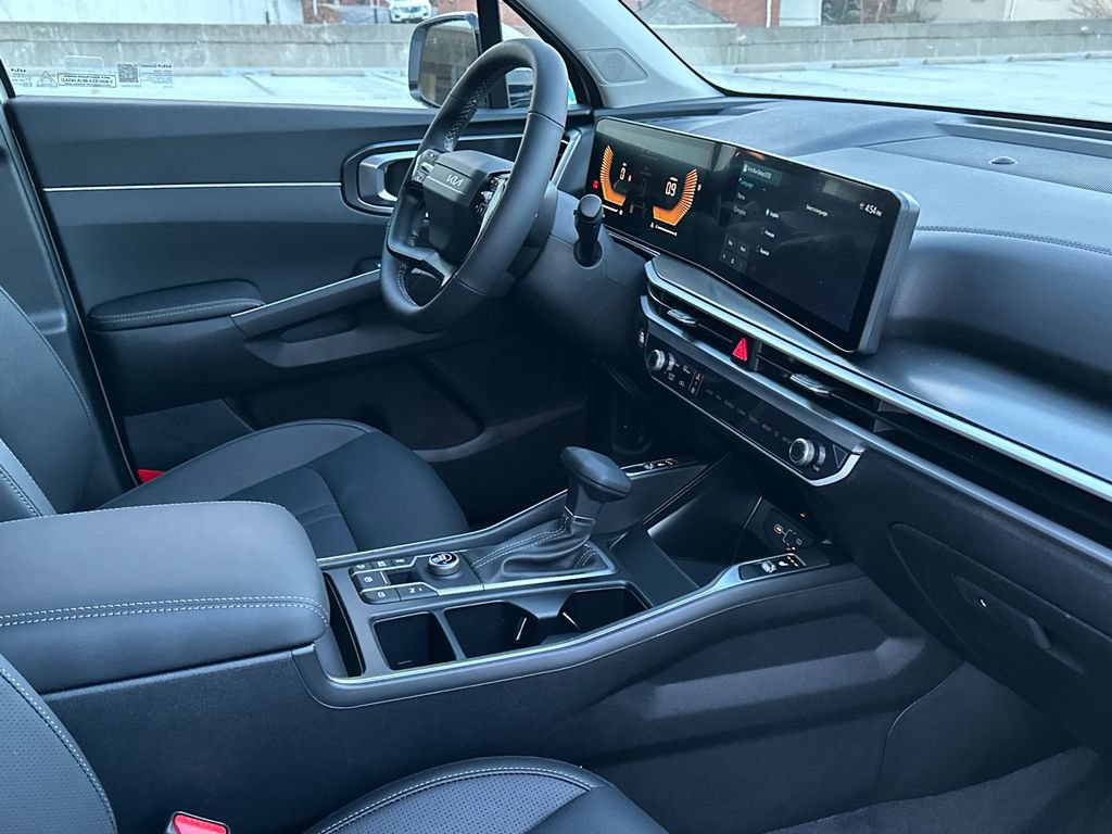 New 2026 Kia Sorento EX FWD image 13