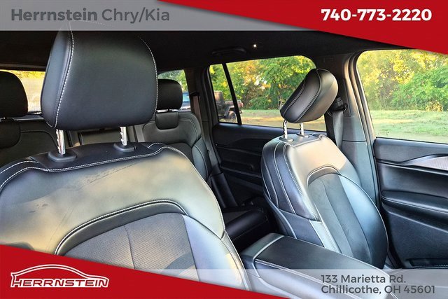 Used 2023 Jeep Grand Cherokee Altitude image 28