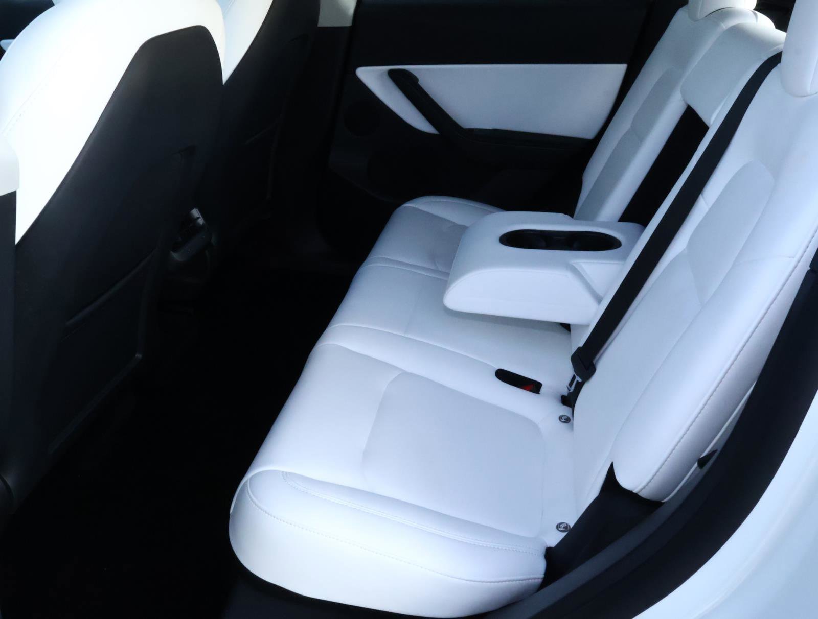 Used 2022 Tesla Model Y Performance image 16