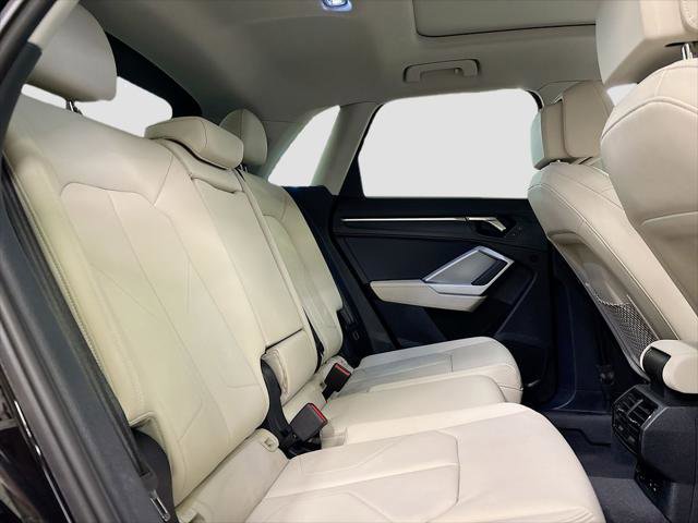 Certified 2023 Audi Q3 2.0T Premium w/ Convenience Package image 16