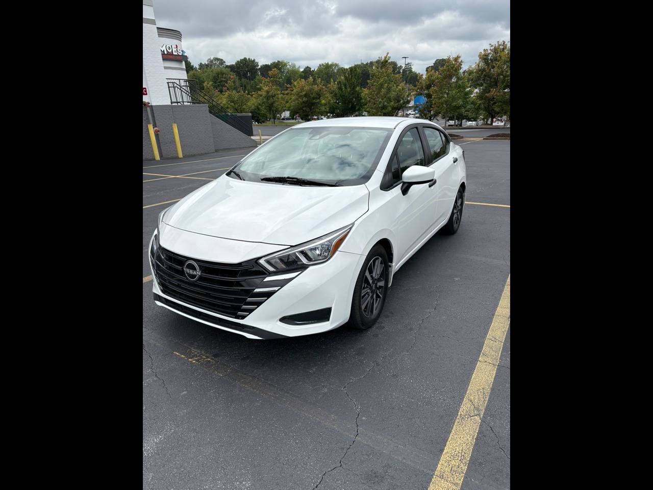 Used 2024 Nissan Versa S w/ S Plus Package FWD image 1
