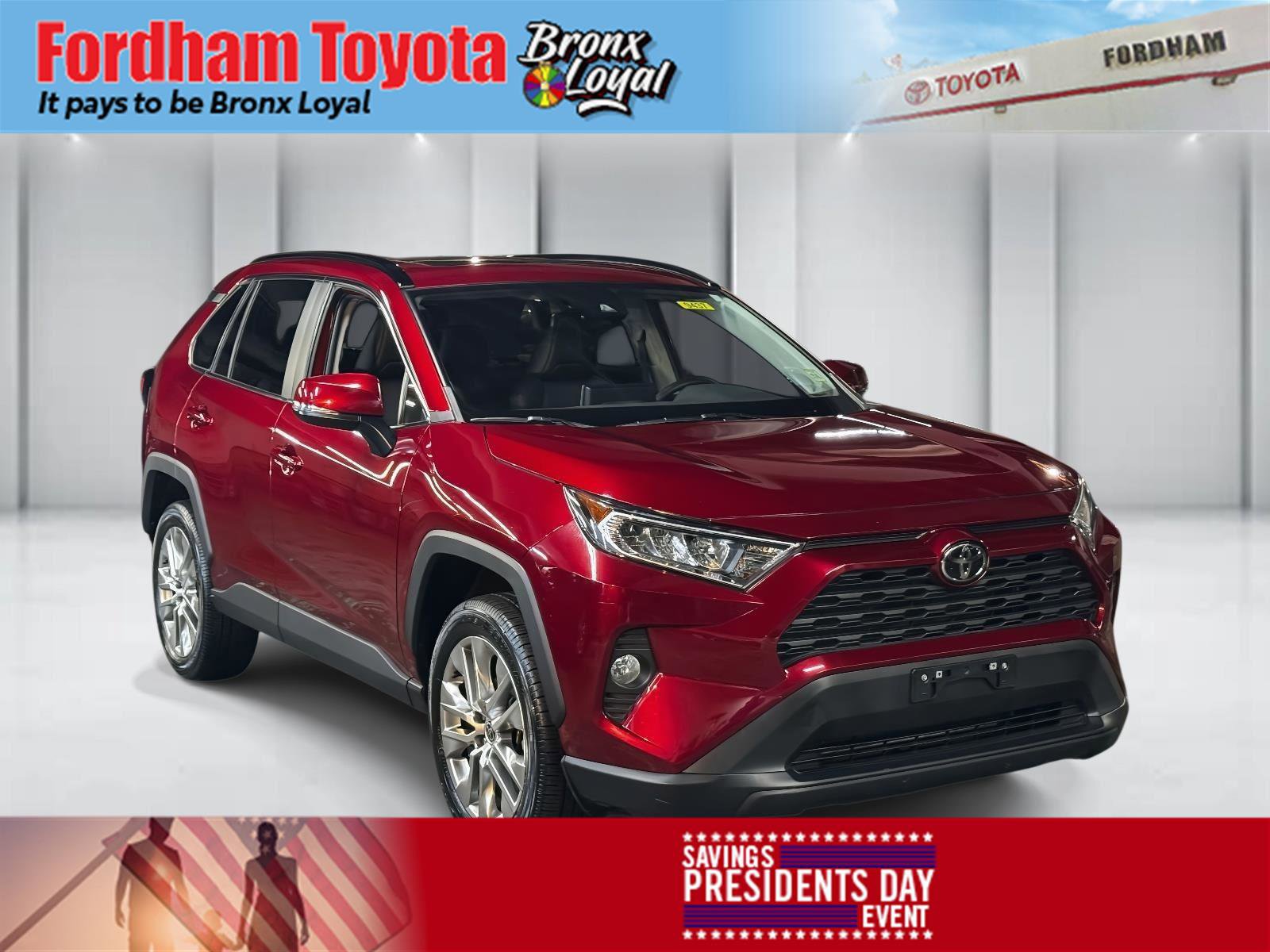 Used 2021 Toyota RAV4 XLE Premium image 1