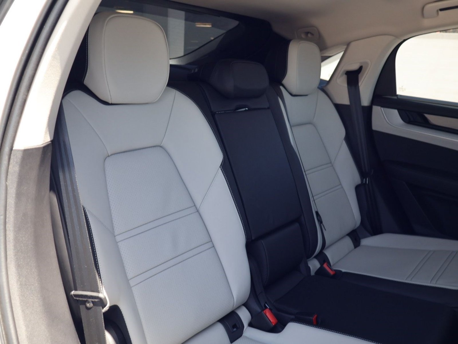 New 2026 Porsche Cayenne S AWD/4WD image 23