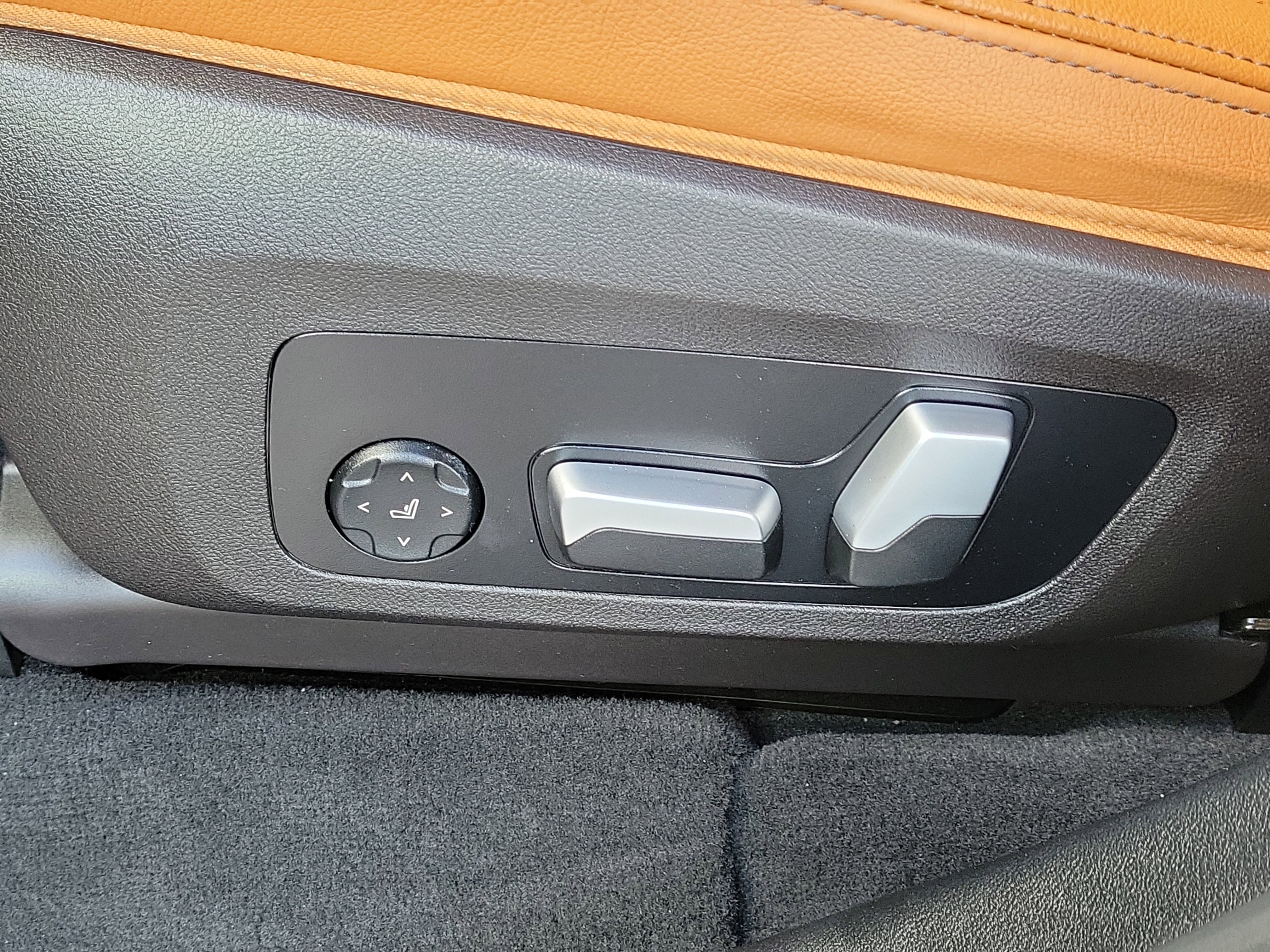 Used 2023 BMW X3 sDrive30i w/ Premium Package image 21