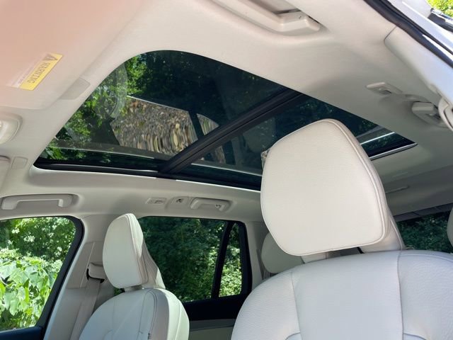 Certified 2024 Volvo XC90 B5 Core w/ Climate Package AWD/4WD image 25