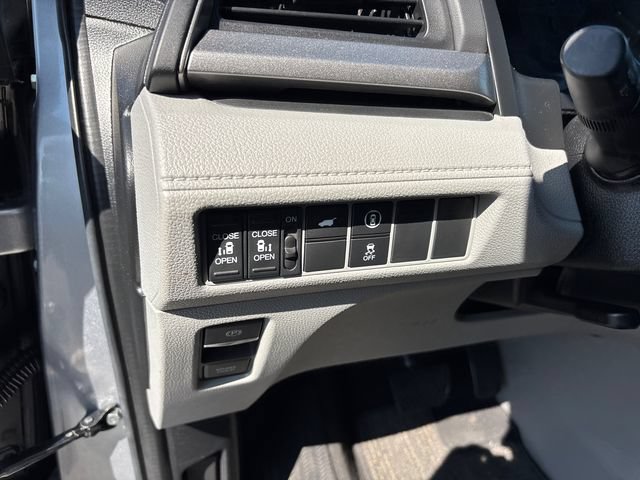 Used 2024 Honda Odyssey EX-L image 18