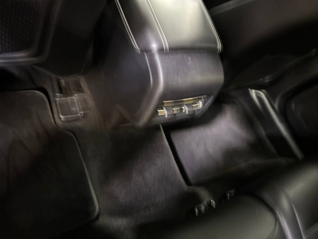 Used 2021 Lincoln Corsair FWD w/ Convenience Package image 36