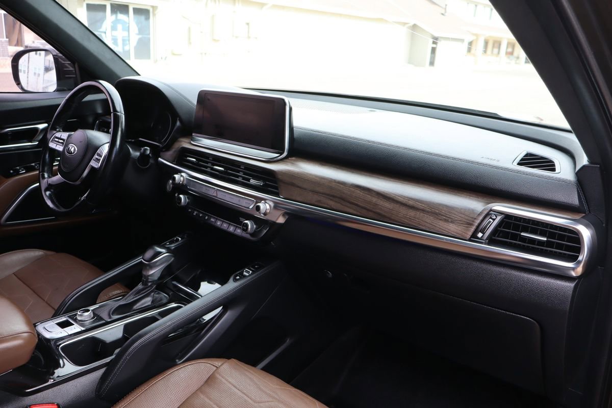Used 2020 Kia Telluride SX w/ SX Prestige Package image 17