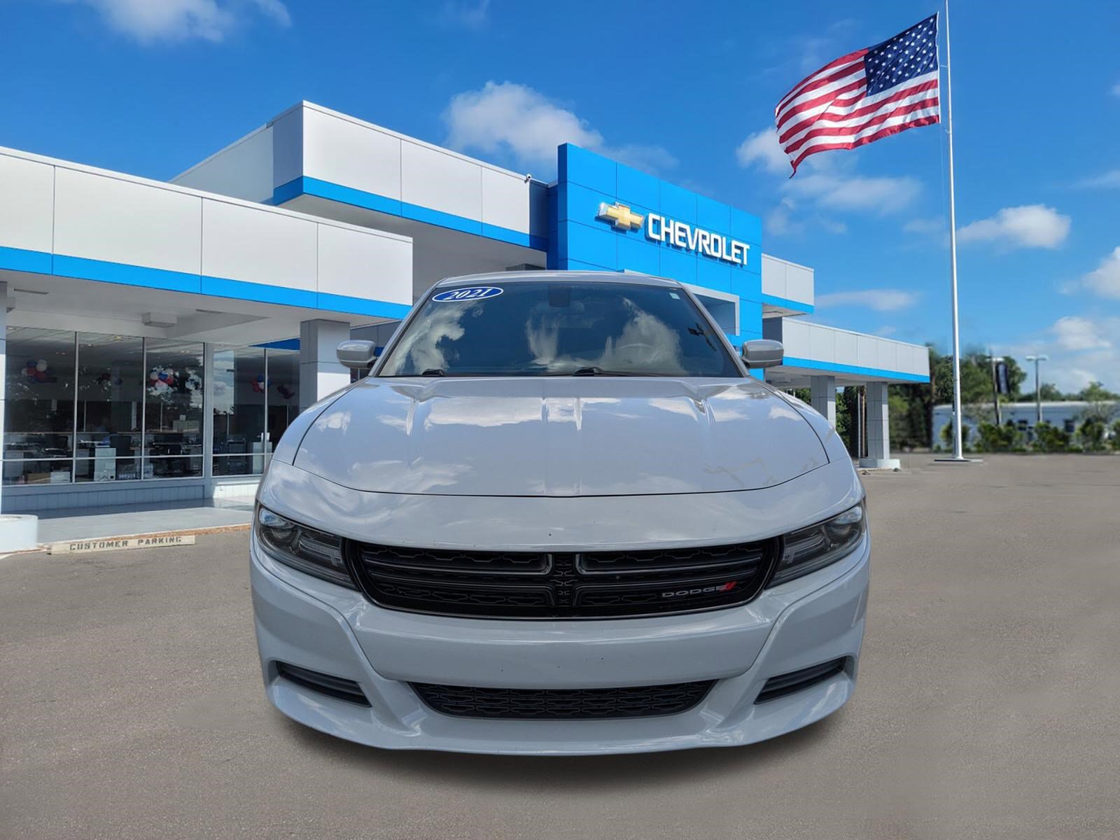 Used 2021 Dodge Charger SXT image 2