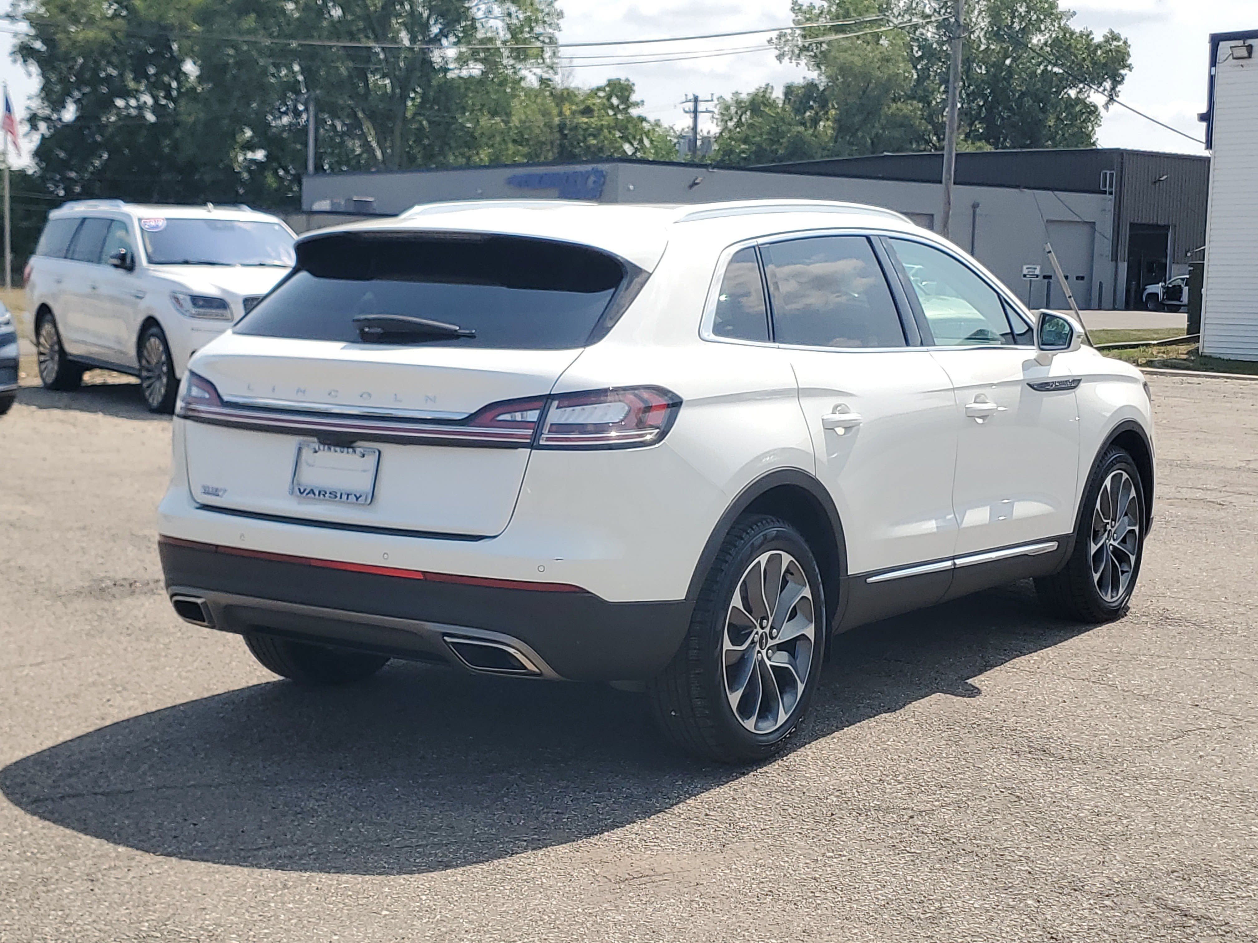 Certified 2023 Lincoln Nautilus Reserve w/ Equipment Group 201A AWD/4WD image 6