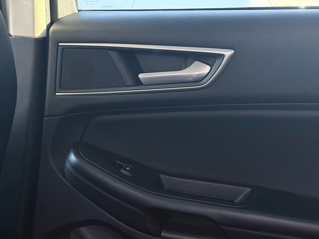 Used 2022 Ford Edge SEL w/ Convenience Package image 42
