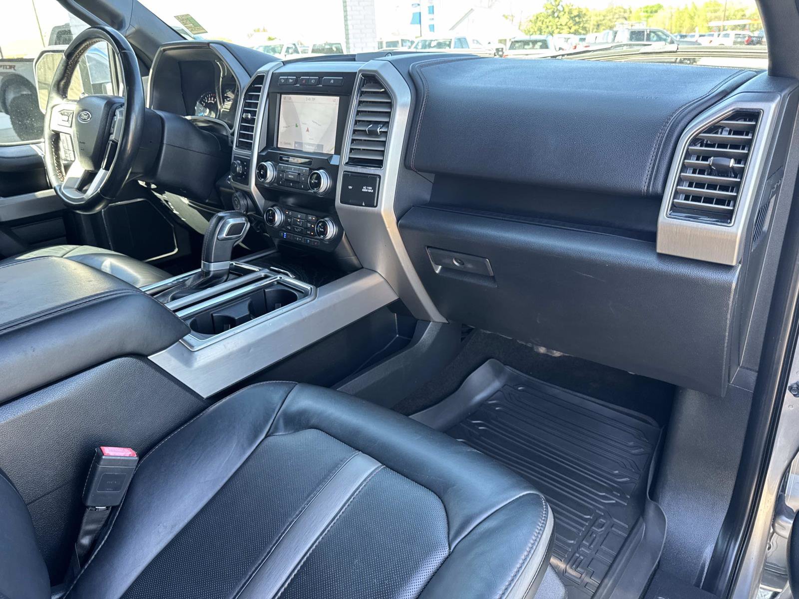 Used 2020 Ford F150 Platinum w/ Equipment Group 701A Luxury AWD/4WD image 13