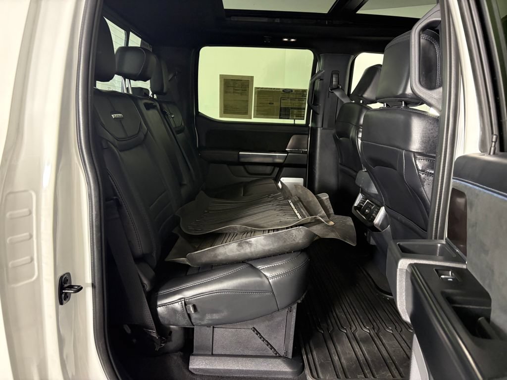 Used 2026 Ford F450 Platinum w/ FX4 Off-Road Package AWD/4WD image 36