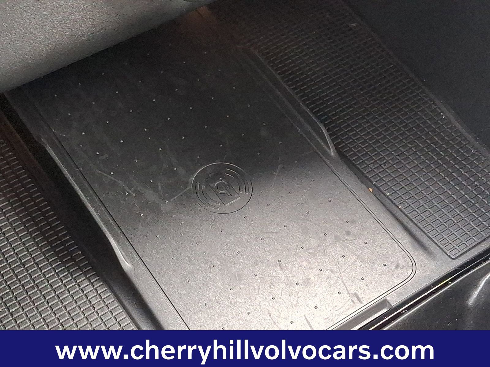 Certified 2025 Volvo XC40 B5 Ultra w/ Protection Package Premier image 26