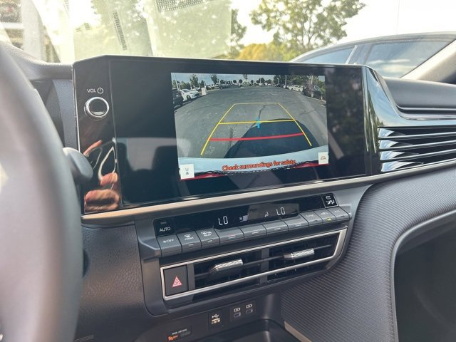 New 2026 Toyota Camry Hybrid image 23