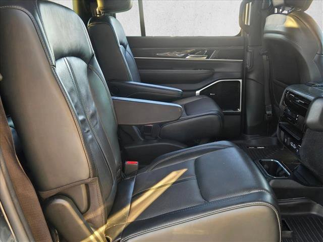 Used 2022 Jeep Wagoneer Series III w/ Premium Group I image 21